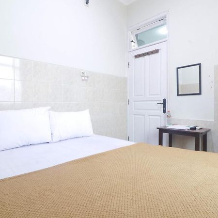 Hotel Omah Ampel Syariah Σουραμπάγια Εξωτερικό φωτογραφία