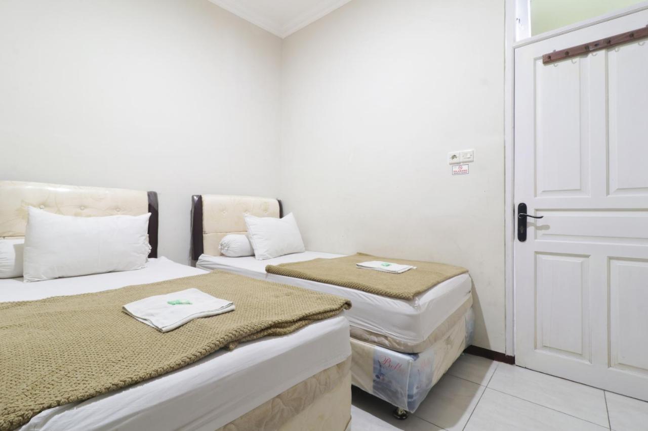 Hotel Omah Ampel Syariah Σουραμπάγια Εξωτερικό φωτογραφία