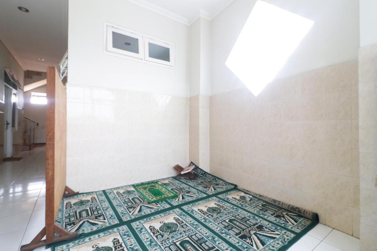 Hotel Omah Ampel Syariah Σουραμπάγια Εξωτερικό φωτογραφία