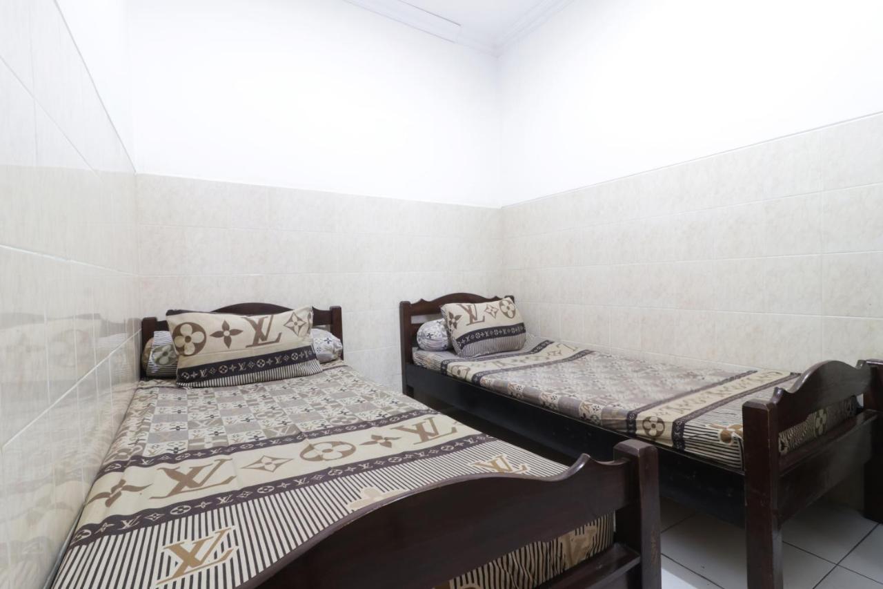 Hotel Omah Ampel Syariah Σουραμπάγια Εξωτερικό φωτογραφία