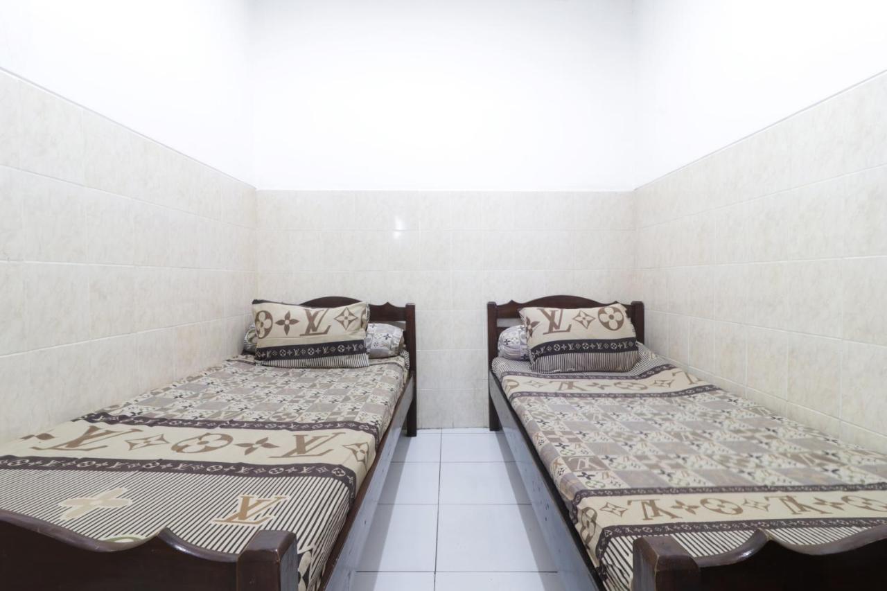 Hotel Omah Ampel Syariah Σουραμπάγια Εξωτερικό φωτογραφία